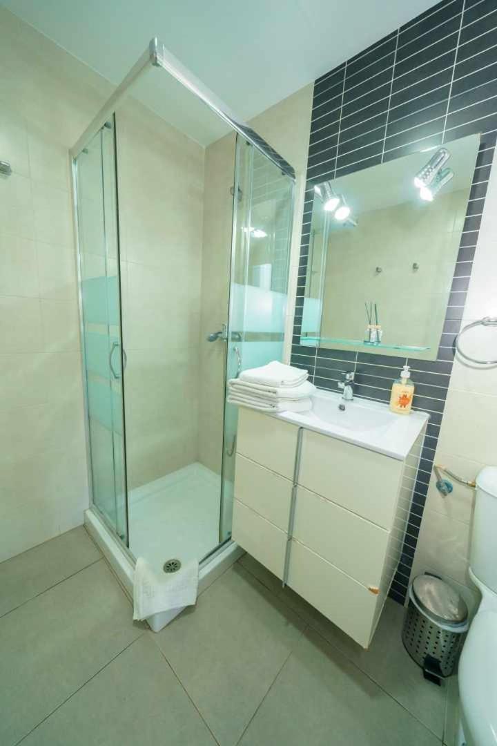 Apartamentos Doctor Clara Castellón de la Plana Zimmer foto